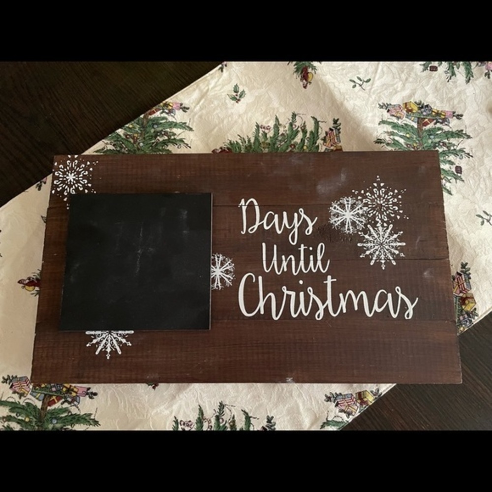 🎉Wooden Countdown to a Christmas Chalkboard Sign